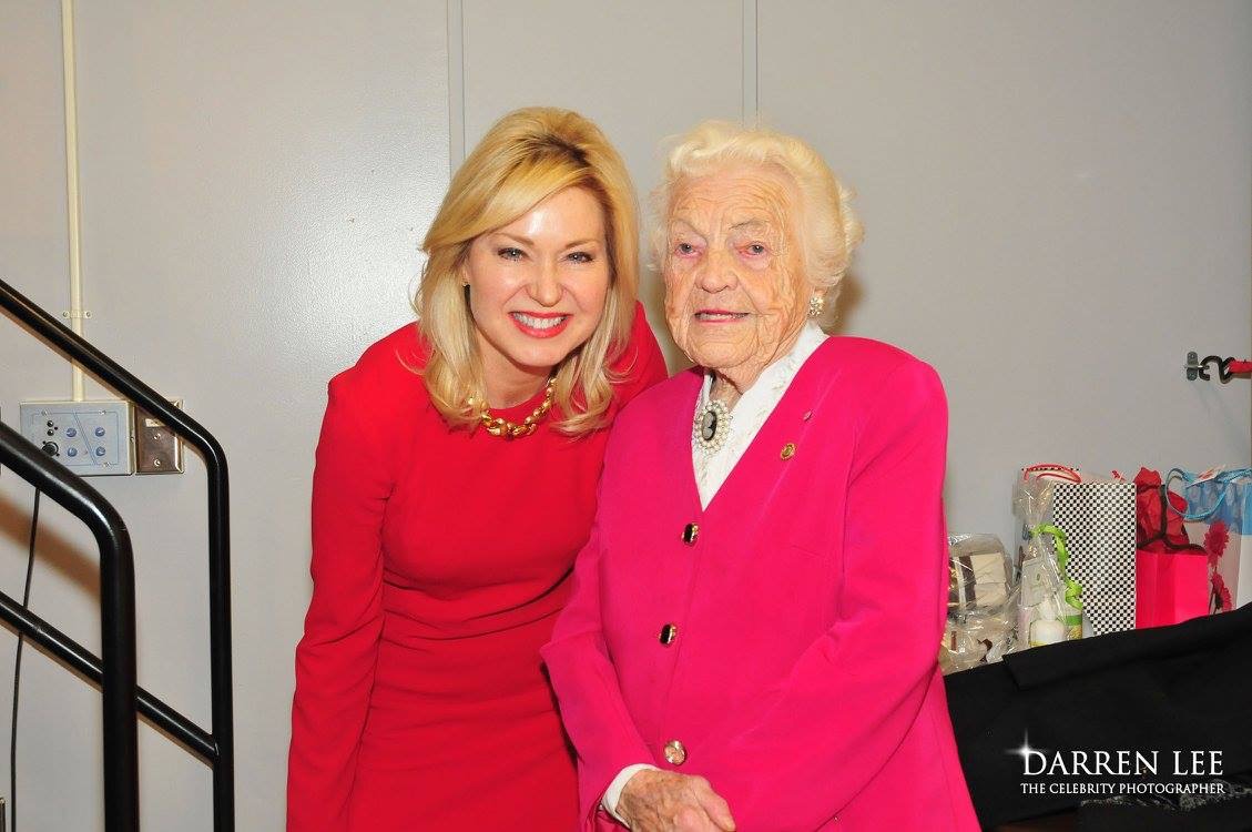 BonnieCrombie's tweet image. Tonight, we're lighting our Clock Tower red and pink in celebration of #HazelMcCallionDay, as we mark her 100th milestone birthday! Hazel is an inspiration to so many &amp;amp; has left her fingerprints all over #Mississauga. We wish her many more years of health and happiness. #Hazel100