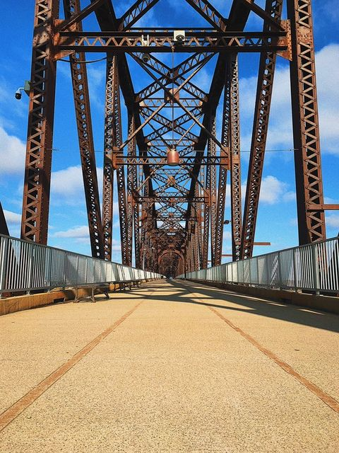 wfpark's tweet photo. Whether you walked, biked, or danced across Big Four Bridge, we want to hear about your experience. Tell us your favorite memory on our bridge using the hashtag #big4bridge.
๐ท: IG user @that502photographer https://t.co/fOcd01dy1k