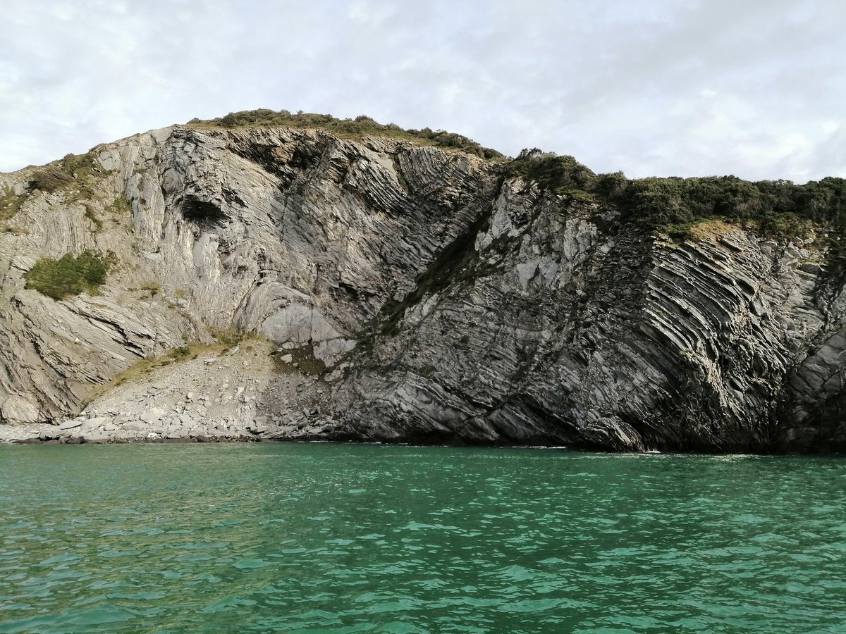 Leccion de estabilidad y supervivencia. Solo me moje un muslo y 1/4 de un huevo. Precioso dia en #plentzia con <a href="/BorjaSaracho/">Borja Saracho</a> <a href="/pcarrascal/">Pedro Carrascal</a> @guillesuite y #JaviPatron. <a href="/CrusoeTreasure/">Bodega Crusoe Treasure</a> <a href="/emeuskadi/">EM Euskadi</a> <a href="/KatukiSaguyaki/">Katuki Saguyaki</a> <a href="/sanferfood/">sanferfood</a>