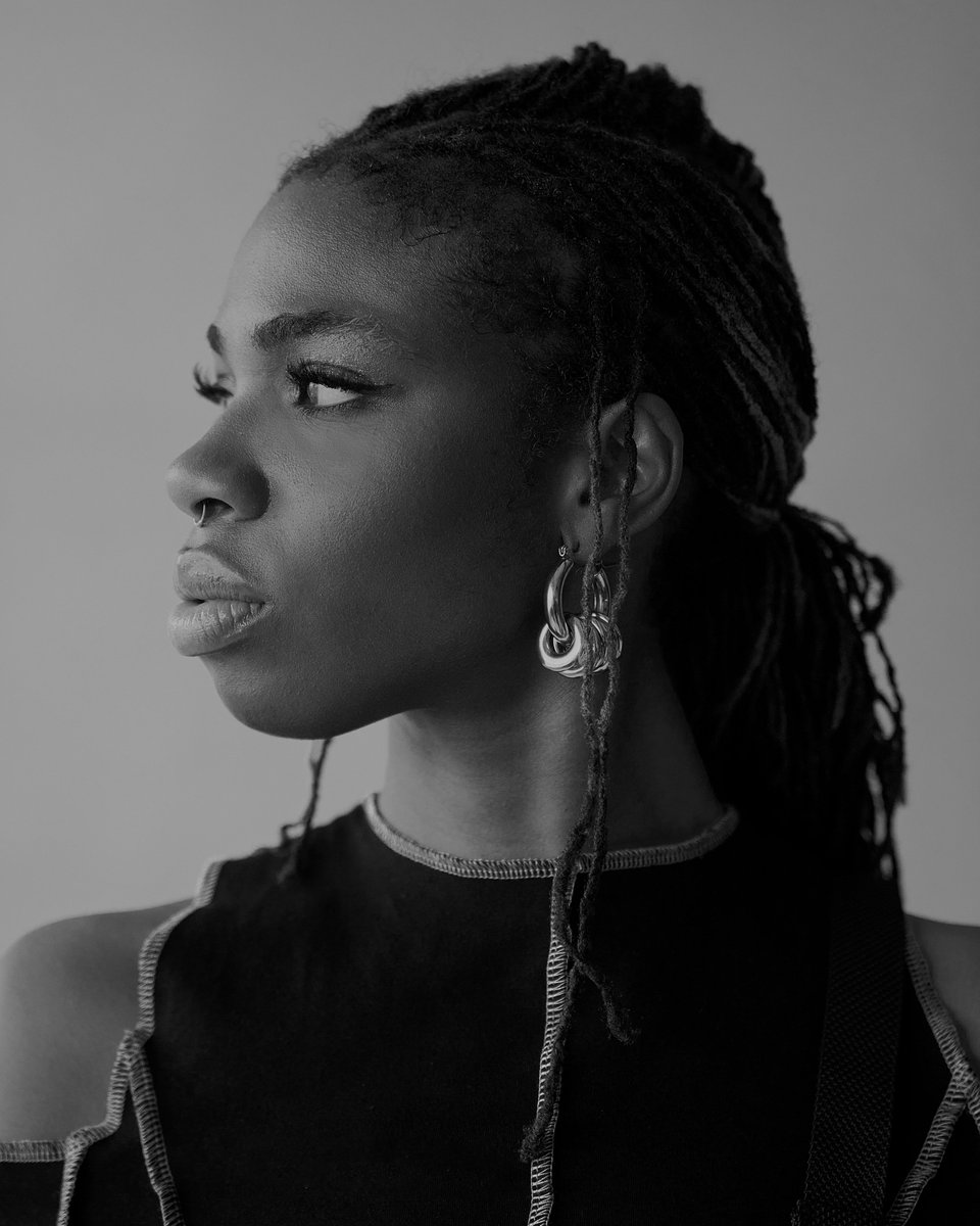 💥📸
New work for <a href="/NUVOmag/">NUVO Magazine</a> featuring <a href="/haviahmighty/">𝗛𝗔𝗩𝗜𝗔𝗛 𝗠𝗜𝗚𝗛𝗧𝗬</a> for their Black Canadian Artists Spotlight.

Photographer: <a href="/oshanehoward/">O'shane Howard 🇯🇲 🇨🇦</a> 
Creative Direction: <a href="/Mayillah_/">Mayillah</a> 
Writer: <a href="/ayeshajenna/">ayesha habib 🇵🇸</a>
Production: @gldnproductions
Stylist: @jessnmori 
Makeup: <a href="/Mayillah_/">Mayillah</a>