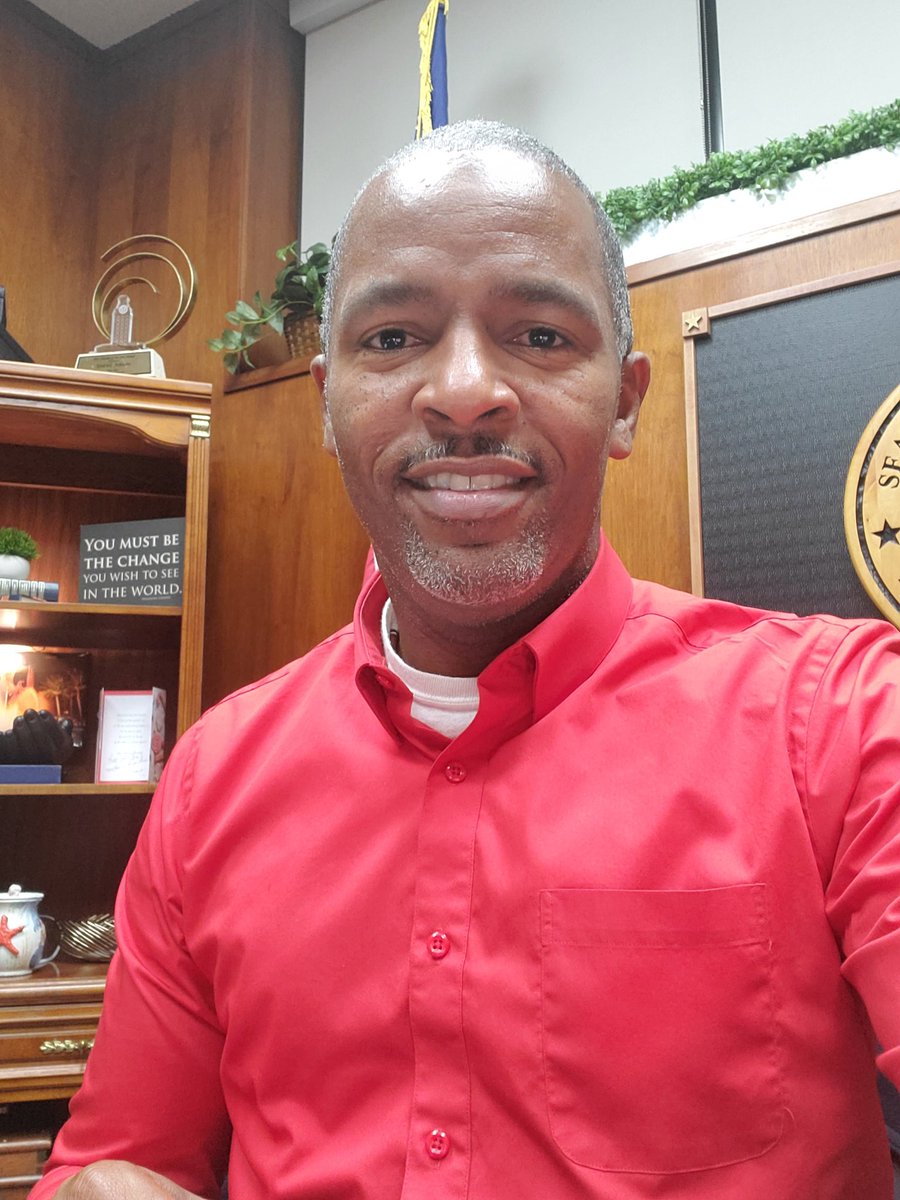 Shout Out to <a href="/HESLancaster/">Houston Elementary</a> and Principal <a href="/totstevenson/">TaTanisha Stevenson</a>!  Wearing My RED in support of their "One Love" Day!   
                        [TC Mayor D. Johnson]