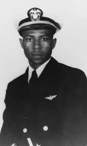 Profile #28 for #BlackHistoryMonth: #JesseBrown, the 1st #AfricanAmerican #aviator to complete @USNavy's basic flight training program and a recipient of the #DistinguishedFlyingCross.

#BMH #BlackHistoryIsAmericanHistory #JoyInLearning

history.navy.mil/browse-by-topi…