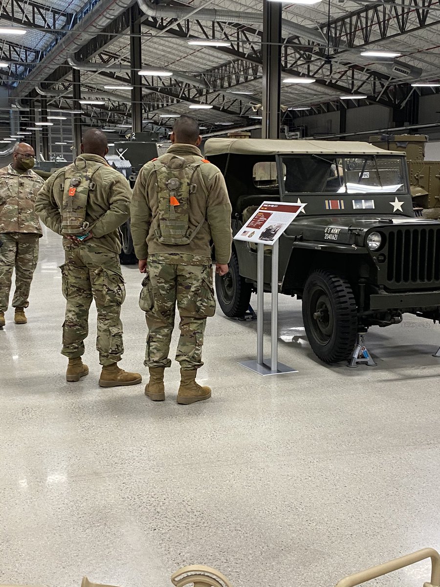 16thEcho's tweet photo. Getting after some mentorship on this lovely icy Friday! βοΈ
Our Cadre is sharing their life experiences and dropping some knowledge to give them ππ§
Soldiers then got the chance walk around the Ordnance Training Support Facility
#NoTaskTooDifficult
@16OD_BN
@USAODCorps https://t.co/6MqZkNyHkR