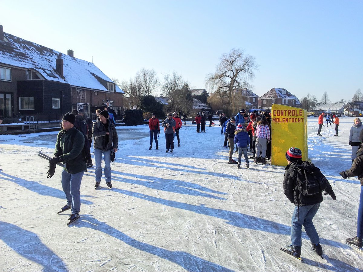 #Molentocht 2012 #schaatsenopnatuurijs