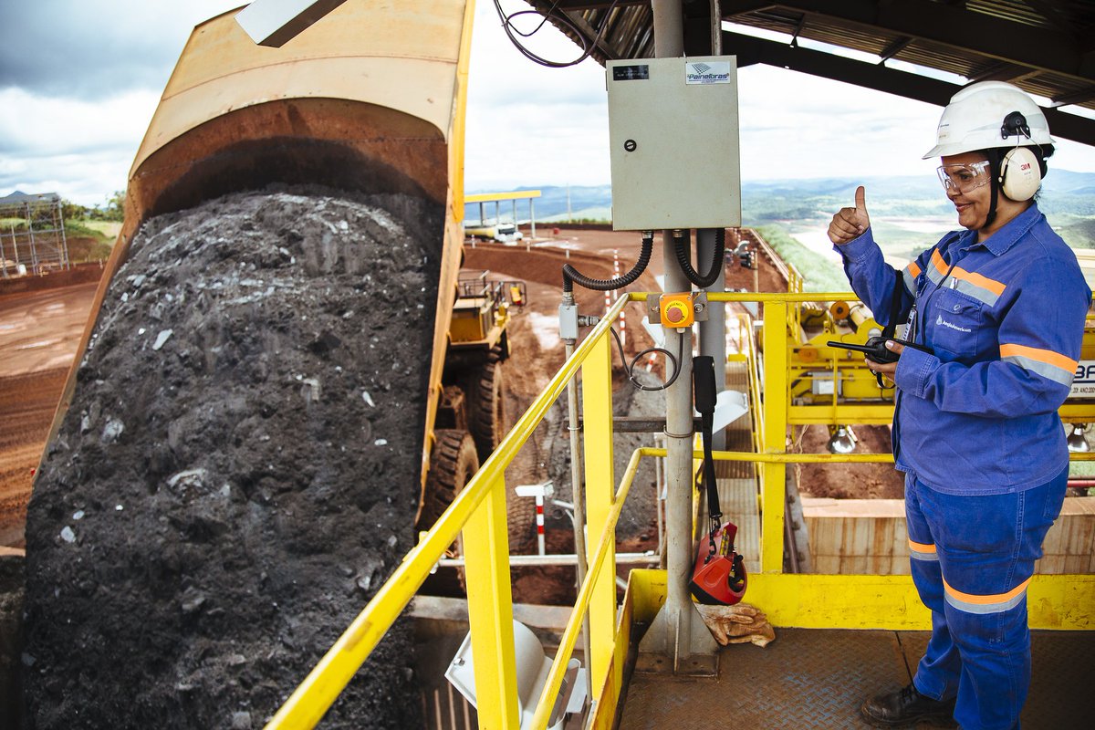 im_mining's tweet photo. Brazil's @TIMBrasil is to provide a #4G #LTE network solution for @AngloAmerican at its #BarroAlto #nickel & #MinasRio #ironore #mine & plant operations which will give the miner more future options in areas like #autonomy https://t.co/oAXS3UNdTF #mineconnectivity #futureofmining https://t.co/59hUhQxELA