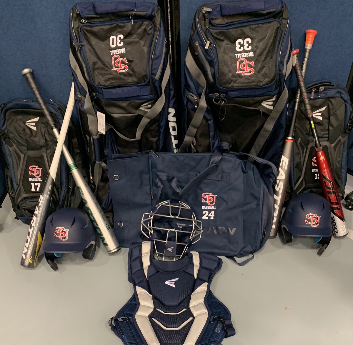 The Raiders are excited to join the <a href="/EastonBaseball/">Easton Baseball</a> family starting this spring!! #ShipBaseball #1More #AnchorsUp ⚓️