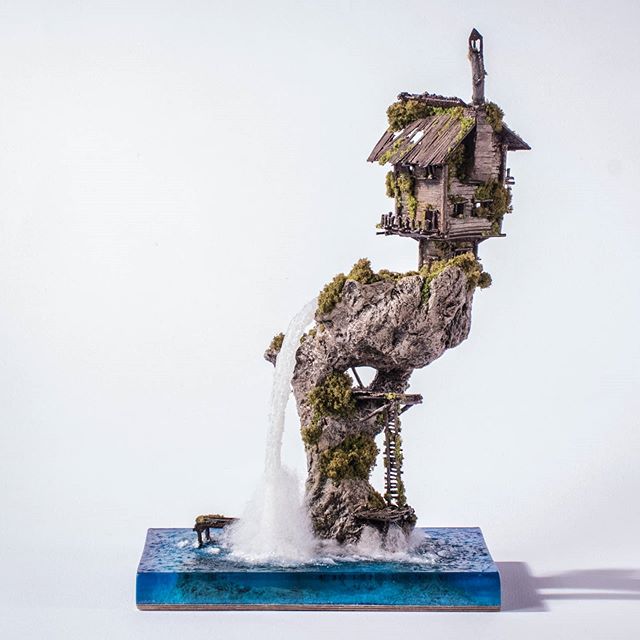 Amazing craftsmanship with this diorama shared by nature_snapshop on Instagram. Tag us or use #madewithwoodland for a chance to be featured. https://t.co/8ZngRsOavt