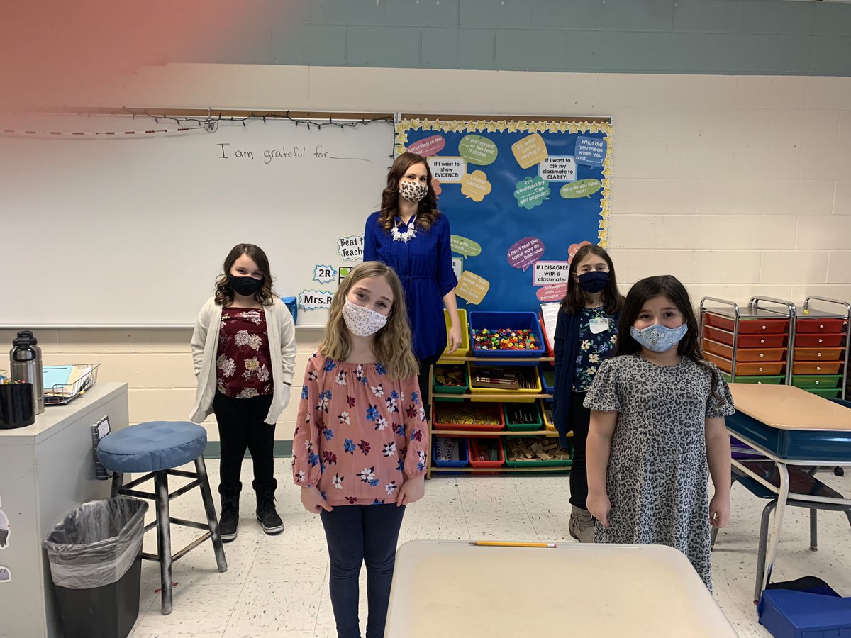 Mrs. Raynes tweet media