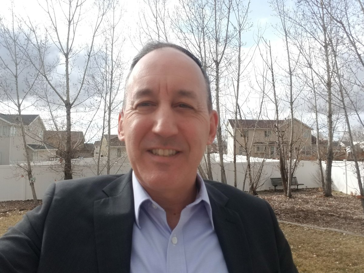 JohnMcNicholUSA's tweet image. A break before more rain in the valley and snow in the mountains here in Utah.  After #WeekendTrader going to prep the RV for movement.