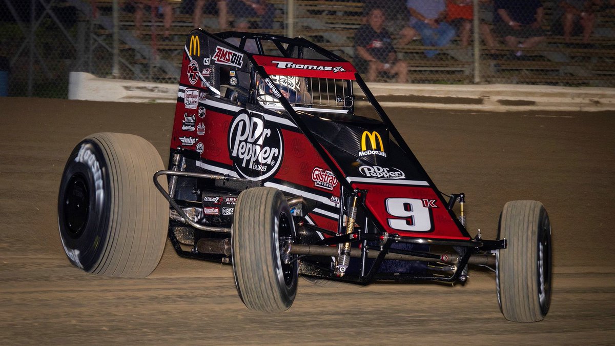USACNation's tweet photo. For the 28th time with the USAC @AMSOILINC National Sprints, @kevinthomasjr reached victory lane, tying himself with A.J. Foyt, Chris Windom, Don Branson, J.J. Yeley &amp; Levi Jones for 16th all-time.

He goes for #29 tonight at @BubbaRaceway!

📺 @FloRacing

📸 @rkfphoto98 https://t.co/RlK0OmpwNk