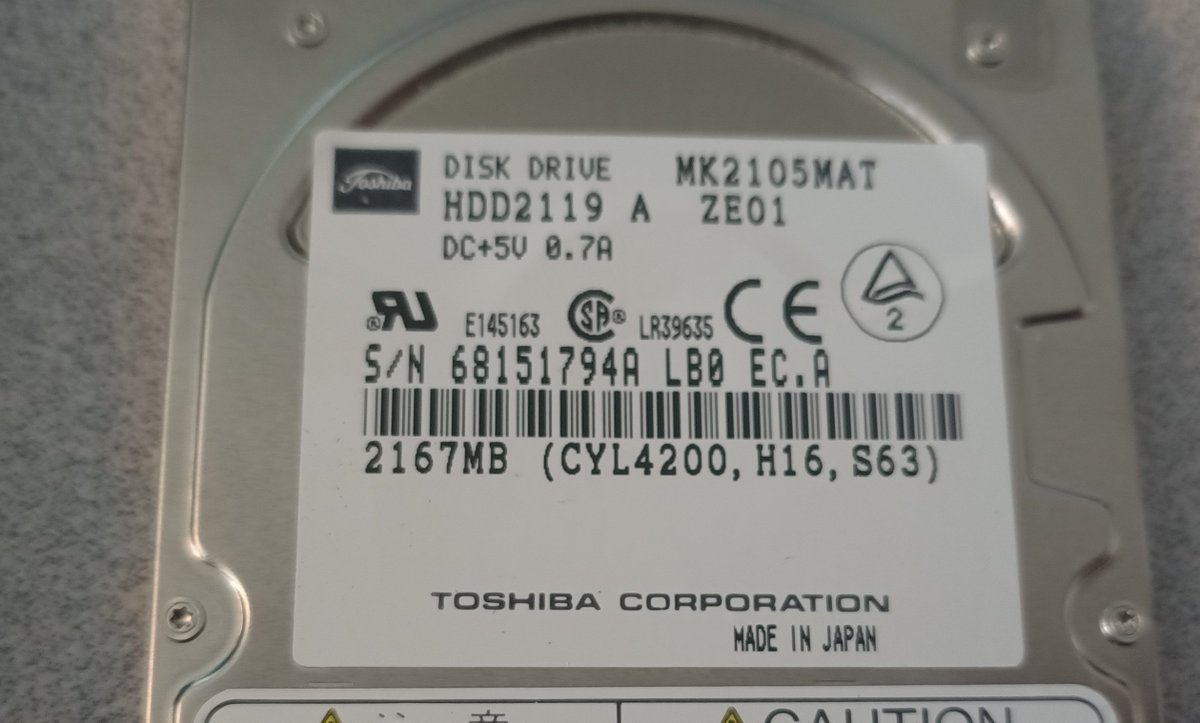The hard drive is a 2167 megabyte 44-pin Toshiba drive.