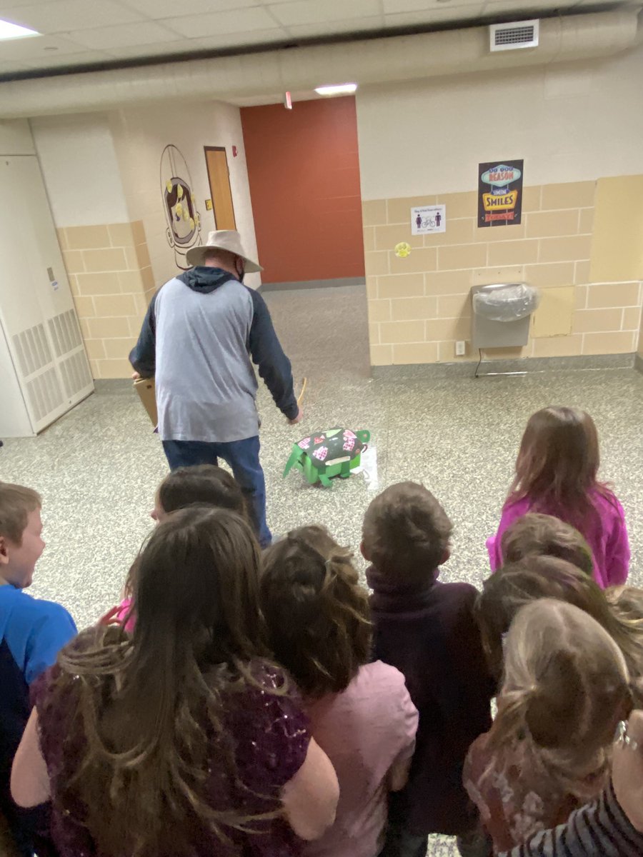 MsStauffacher's tweet photo. When you call your principal because “There’s a turtle in the hallway near second grade and we can’t catch it!” and your principal comes running around the corner ready to catch the turtle, your day ends with a pretty happy group of kids!🐢☺️ https://t.co/bn8KjSellm