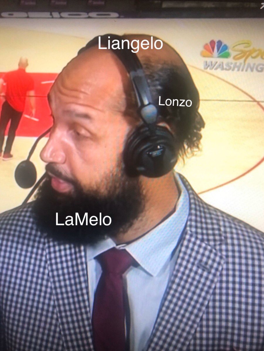 hoopfiends's tweet photo. Lavar’s sons😂😅😂 https://t.co/8osb7a6luU