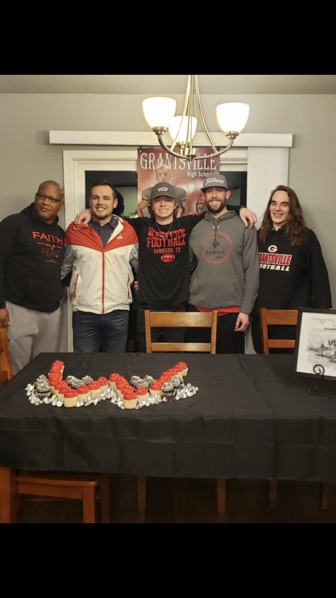 Logan White tweet media