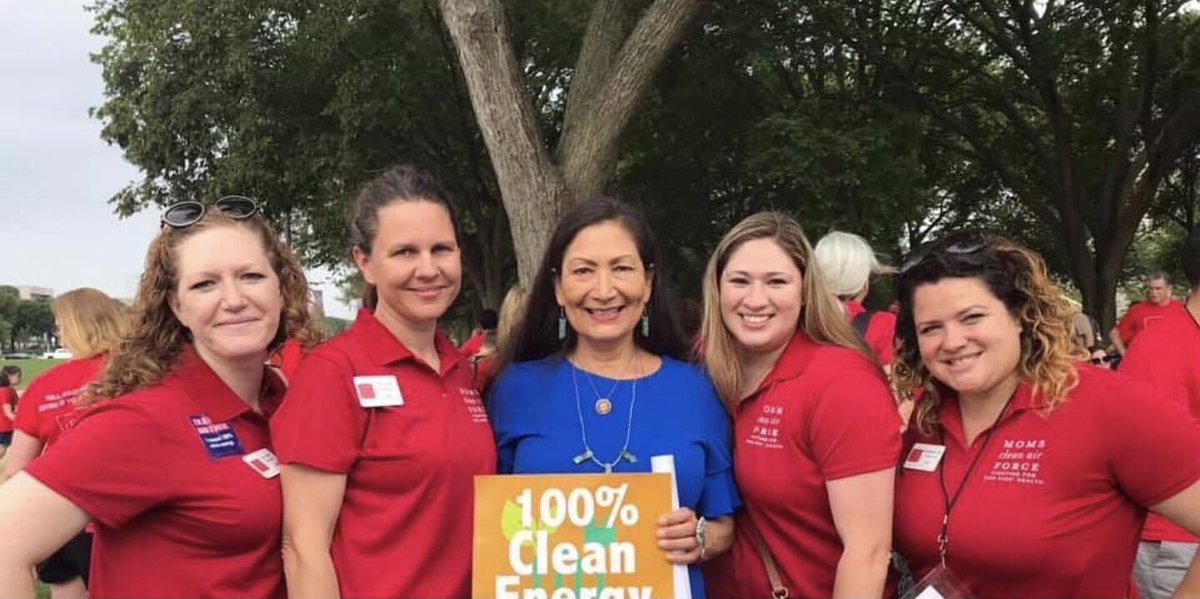 CleanAirMoms_MT's tweet photo. @SteveDaines @CleanAirMoms are #mompartisan and excited for leaders like @RepDebHaaland that protect future generations and our backyards with 100% clean energy! #ClimateAction @CleanAirMoms_NM @CleanAirMoms_NV @_gabyrivera_ @ecomadres_ https://t.co/1LTtxGzW59