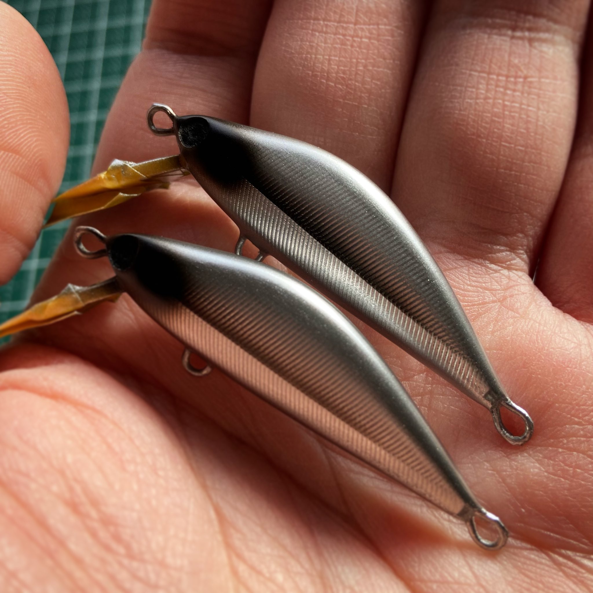 Twitter 上的 Masahiro Ikegaya ハンドメイドルアー Hm45s Hira 塗装途中 手の込んだ塗装や個性的な塗装 もイイけど こんなシンプルな塗装もイイ感じ ハンドメイド ハンドメイドルアー ハンドメイドミノー エアブラシ ルアー塗装 T Co Ot28qgvajs