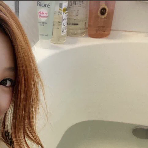 @nuketenai @lol2020lo 女アピールのためにここまで小細工までしてたと思うと… 