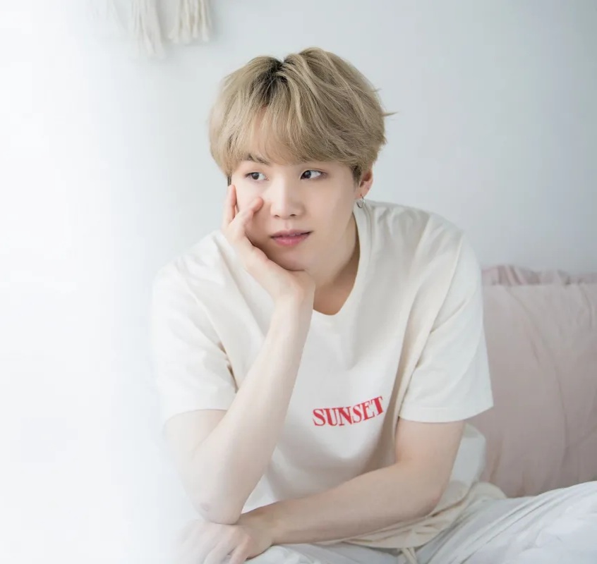 Yoongi as Lotus: Lotus are known to represent beauty, grace, purity, wealth, knowledge, wisdom, enlightenment, self-regeneration and faith. Contrary to its delicate beauty, lotus is actually extremely sturdy flower so I thought it matches our Yoongi!   #BTSARMY  @BTS_twt