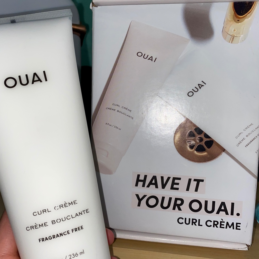 kathyy_xoo's tweet photo. Love this amazing curl creme from OUAI ❤️. Definitely leaves your curls in place and keeps your curls very nice. ❤️
#haveityourouai #complimentary @theouai @Influenster https://t.co/Gy32AWDvf3