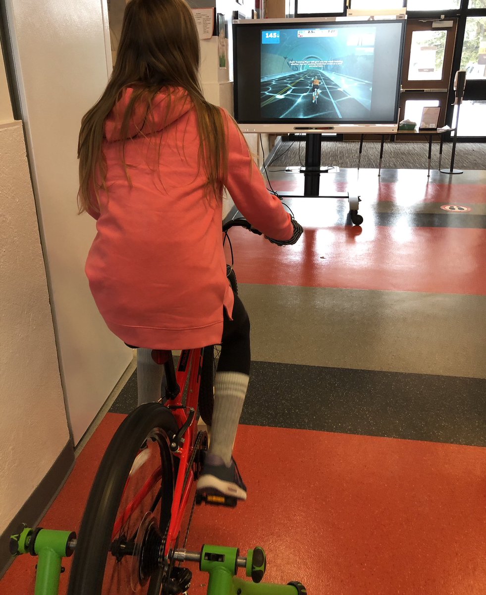 TechLPSD's tweet photo. 🚴🏼‍♂️248 km distance covered
⏱16 hours, 34 minutes cycling
🏔2016 m of elevation climbed

🥶-30C to -40C all week...no probs 🚴🏼‍♂️

Way to go @QEKnights!
🍎@LloydPublic https://t.co/gFrIIbx5lk