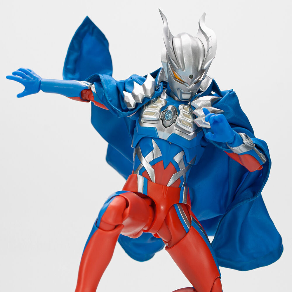 2022年最新海外 ウルトラマンゼロ ウルトラゼロマントセット