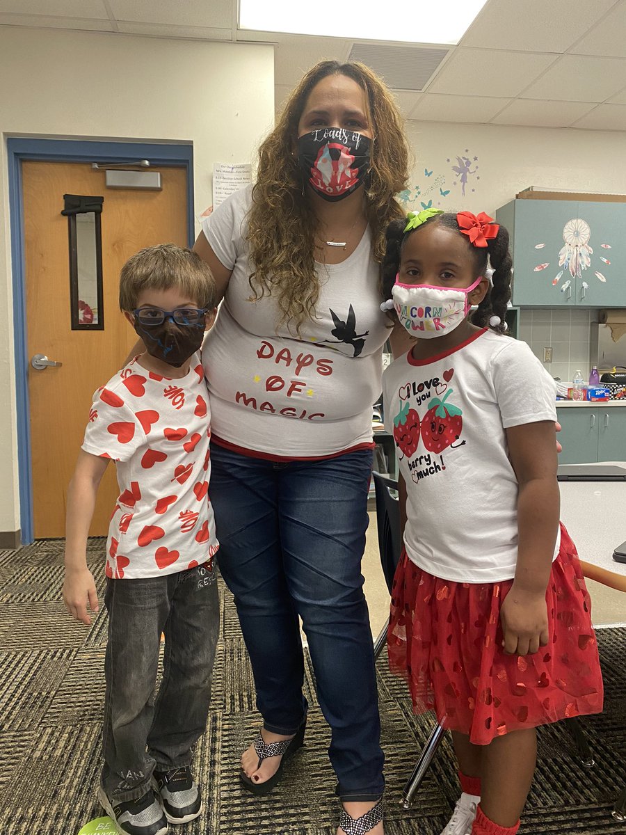 TropicIslesElem's tweet photo. Happy Valentines ❤️ Day to all! #TropicTuff https://t.co/hnUJRgV5qY