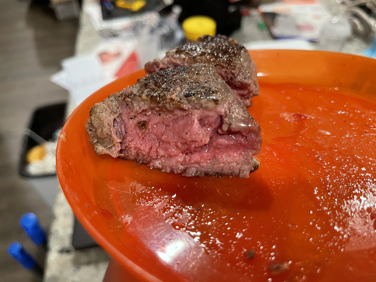 SirAlexMay's tweet photo. Hey @Chilis @ChilisSupport  I can still hear it mooing. https://t.co/Uiswl7AdyH