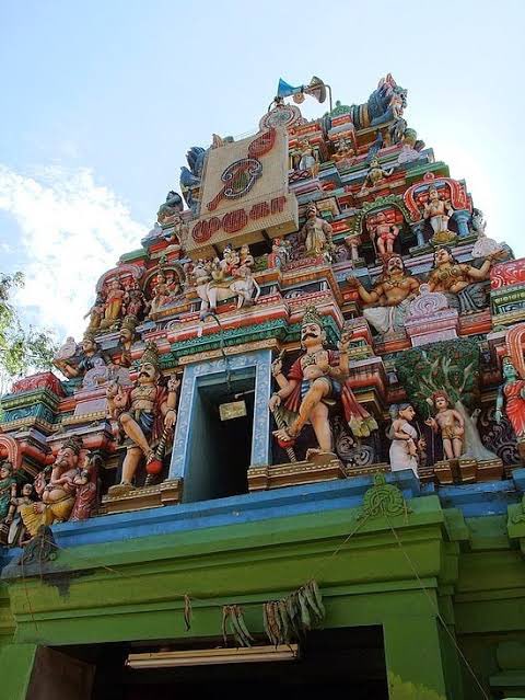 Pazhamudircholai Murugan Mandir is believed to be the spot where Sri Murugan gave darshan to Avvaiyar.A popular mandir associated with Avvaiyar is the Avvaiyar Amman Mandir at Nagercoil in Tamil Nadu.Aathichudi is a Tamil Classic text credited to Avvaiyar.