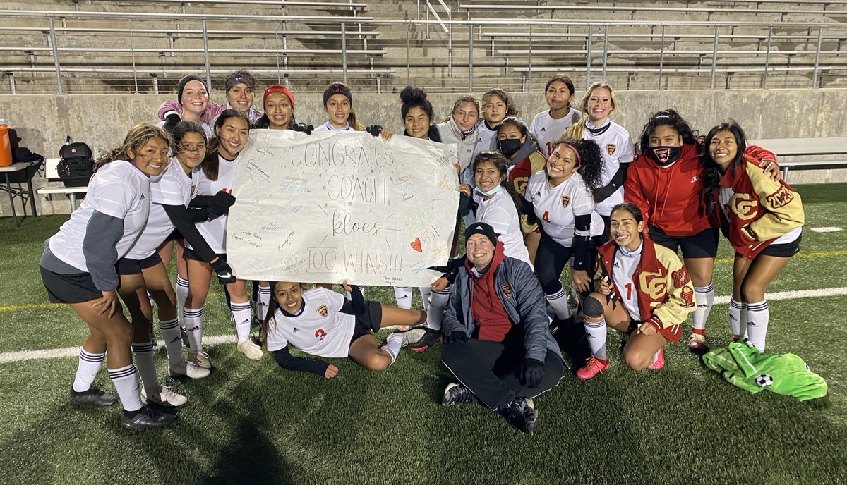 Couldn’t have asked for a better night! Varsity defeated New Caney 1-0‼️ and career win 1⚽️⚽️... A huge thank you to all of the players that have come through the Lady Panther soccer program‼️ A special shout out to this team for making the night so special! #thankful #blessed