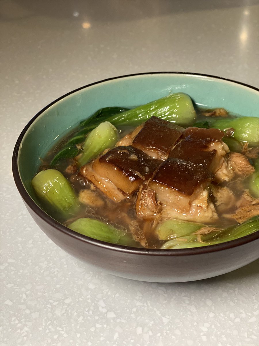 drewzheng888's tweet photo. #HappyCNYDay2
#續牛年大吉
#foodie #foodporn #foodgasm #HomeMade #Drewlicious #MessAroundwithDrew #刀工考 #長年菜 #假高級精的秘密拜年 https://t.co/McW4UkGzeS