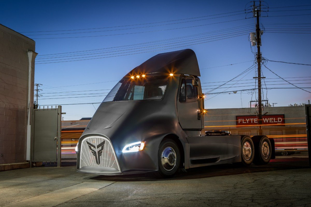 Electric truck maker  @xostrucks is in talks to go public via a merger with NextGen Acquisition  $NGAC, which would value the company at ~$2bn. Xos’ competitors include  $NKLA,  $TSLA, Daimler  http://DAI.DE  with their Freightliner eCascadia & Geely  http://175.HK 