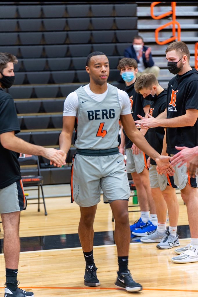 The guys finished strong in a close one tonight. As WE knock off #2 Mount Union on the road. 

<a href="/BergMensBBall/">Heidelberg Basketball</a> - 89
<a href="/purpleraiders/">Mount Union Purple Raiders</a> - 83

Tonight’s Player Of The Game: <a href="/dwoodz4/">Dylan Woods</a> 

Stat Line: 38pts, 8asts, 3rebs, &amp; 2stls . 

#BergGang🏀⚔️