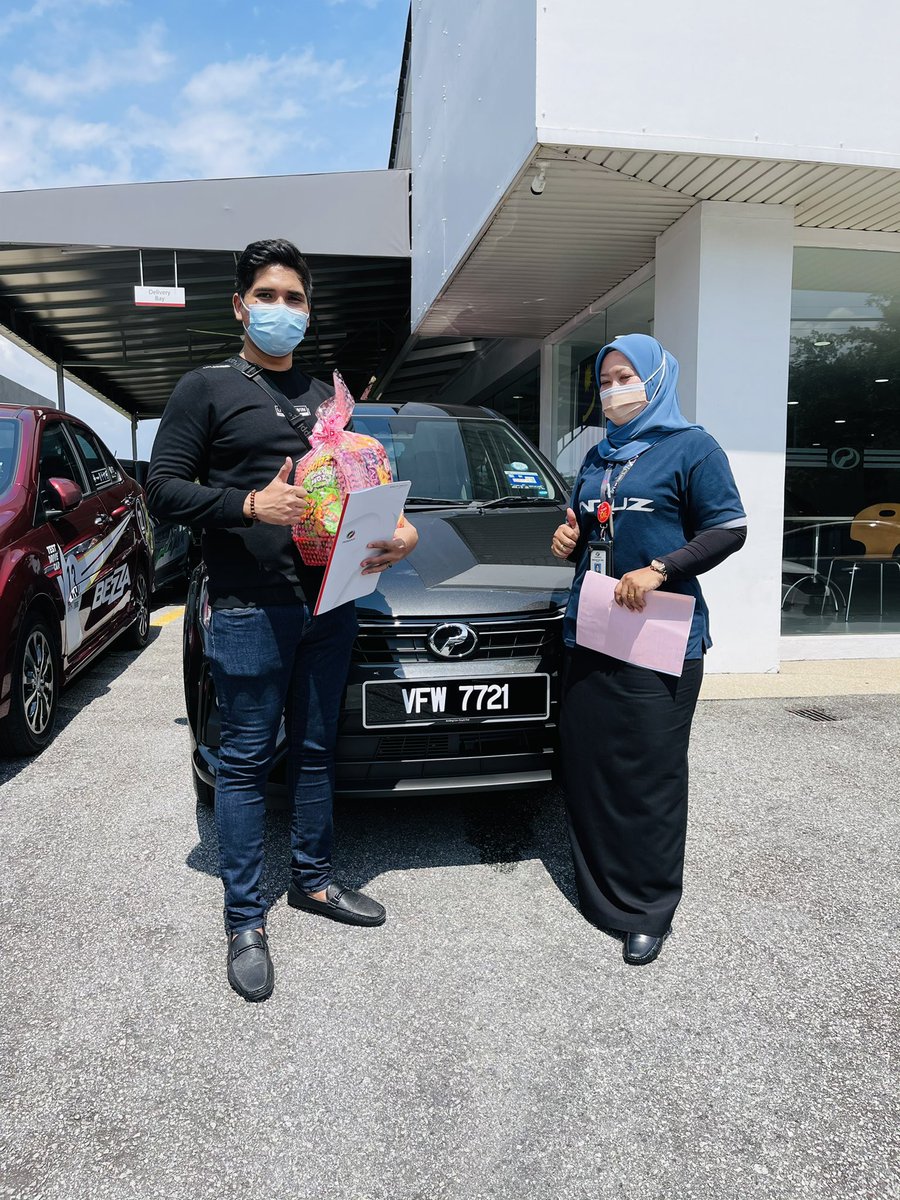 PeroduaSue's tweet photo. Tahniah&terima kasih Haziq dari usj,sel atas pembelian #Bezza2020 dgn harga tanpa tax๐
Terima kasih jgk kerana mempercayai @PeroduaSue senior sales advisor menguruskan pembelian kereta,urusan pantas&mudah
https://t.co/7LkpCvuk5L https://t.co/7GNdiz5Aqy