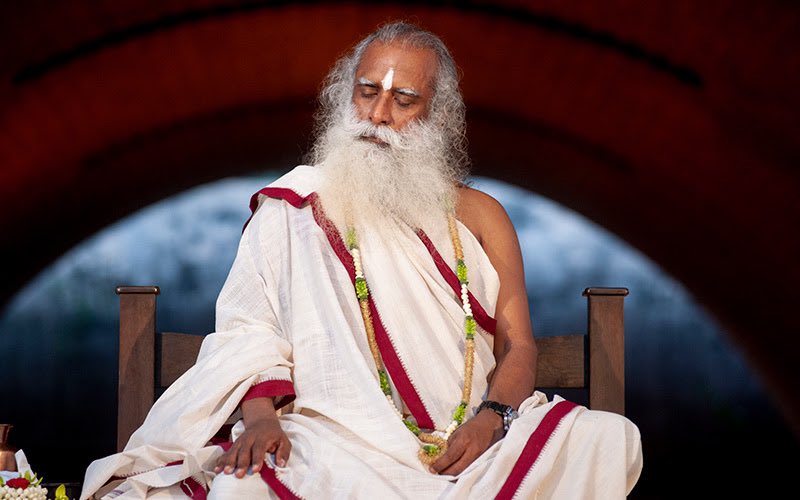 SadhguruJV's tweet photo. If you want to have deep insights into life, other people’s opinion of you should not mean anything to you. 
#SadhguruQuotes https://t.co/68t4anRWXZ