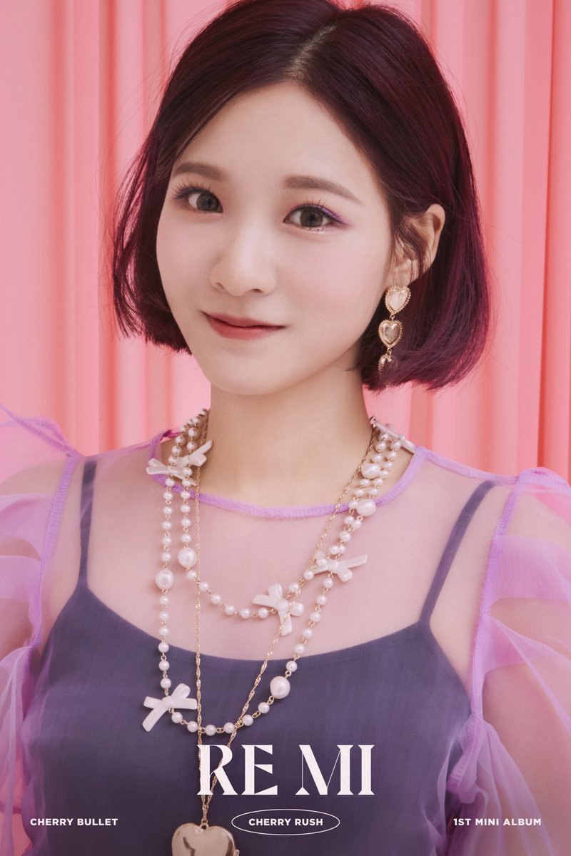 ℝ𝕖𝕞𝕚 (레미)26 April 2001Main Dancer, Vocalist𝕄𝕠𝕣𝕖 𝕀𝕟𝕗𝕠 𝕒𝕓𝕠𝕦𝕥 ℝ𝕖𝕞𝕚!♡- She is Japanese- Her best friends in the group are Haeyoon and Chaerin- She is friend with Yeojin LOONA