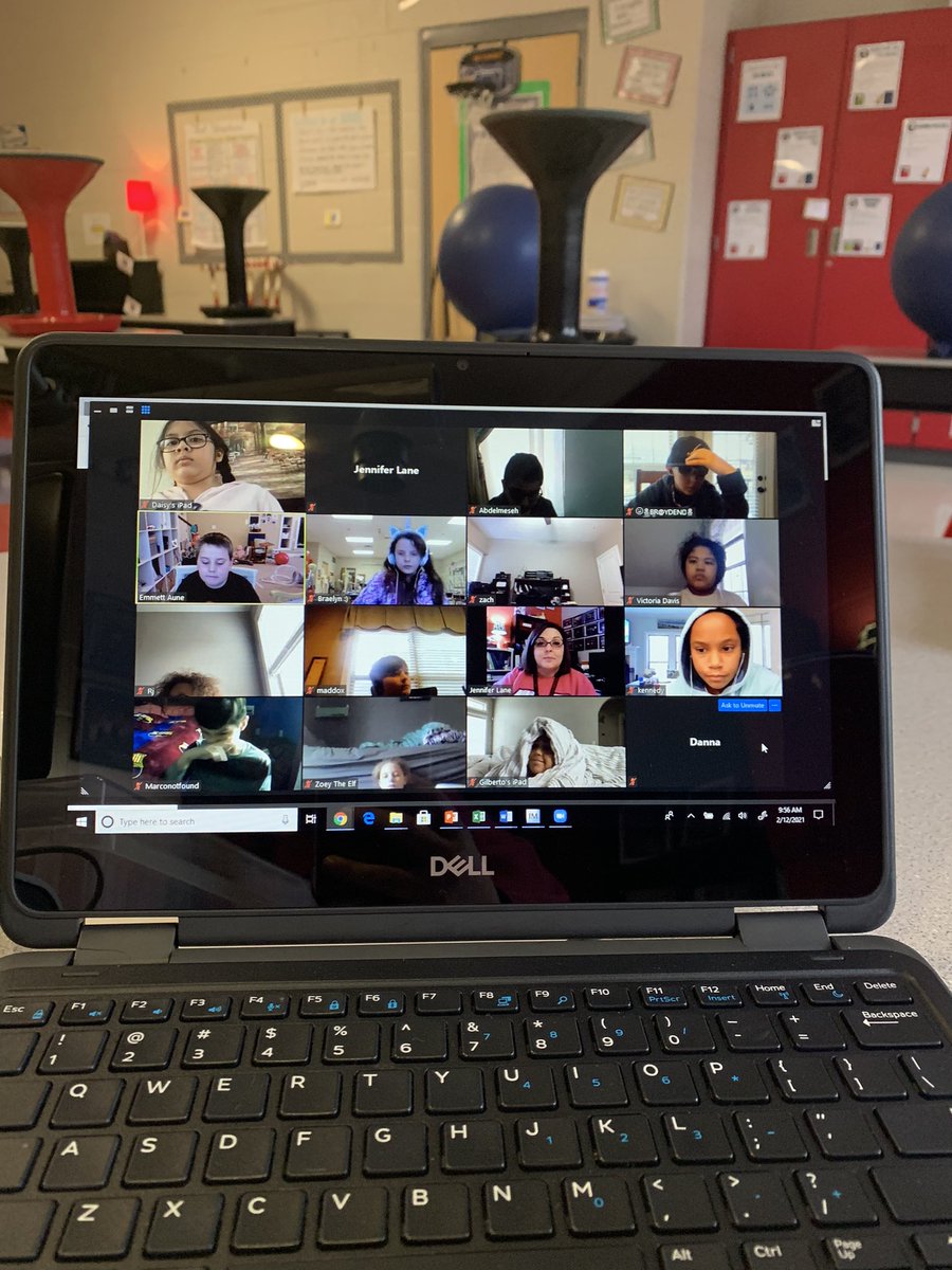 Mrs. Lane tweet media