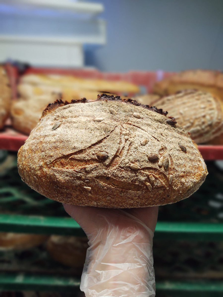 rgbreaduk's tweet photo. ‘Henley Loaf’🌞
Our new baby now available in both @geocafeuk stores .

#henleyonthames #rgbread #reallygoodbread #seededbread #sourdough #shiptonmill https://t.co/a39QVZHQxv