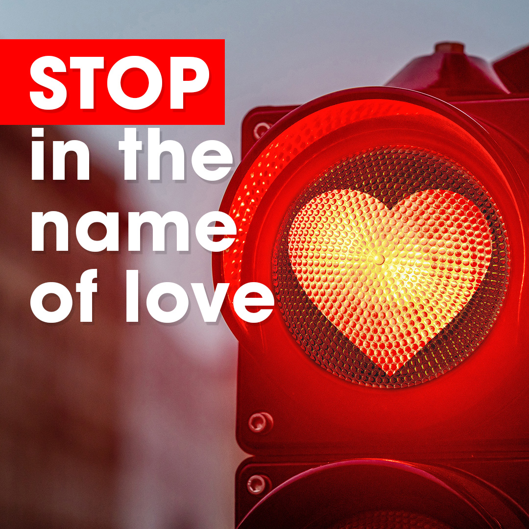 rovzh's tweet photo. Dit weekend onderweg naar je geliefde? Laat je telefoon in je dashboardkastje liggen, concentreer je op het verkeer en zorg dat je veilig aankomt! Ga ongestoord de weg op, rij MONO! 💌 #maakeenpuntvannul https://t.co/Qcz0oCG0nr