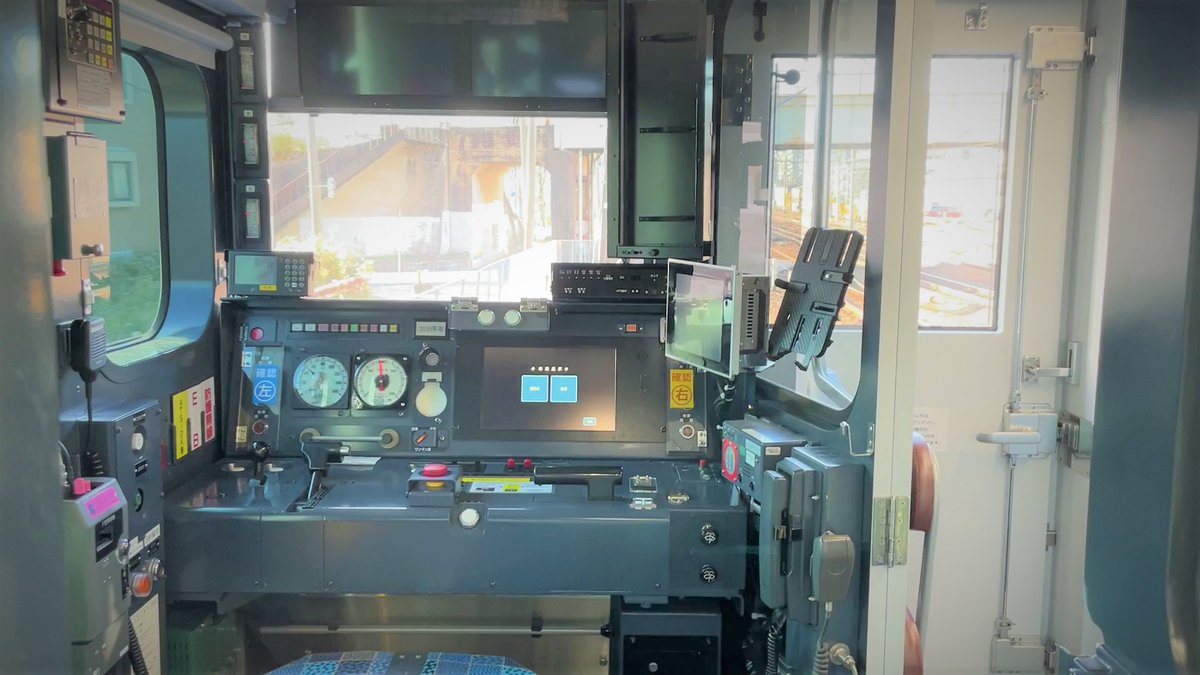 本日のベストショット】JR九州BEC819系5300番台DENCHA 運転台（iPadを