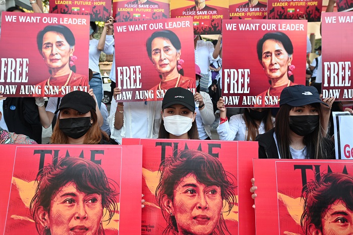 "We Want Our Leader": Supporters of Daw Aung San Suu Kyi call for her release in Myanmar and for the respect of elections her party won - now overturned by the army's coup #WhatsHappeningInMyanmar