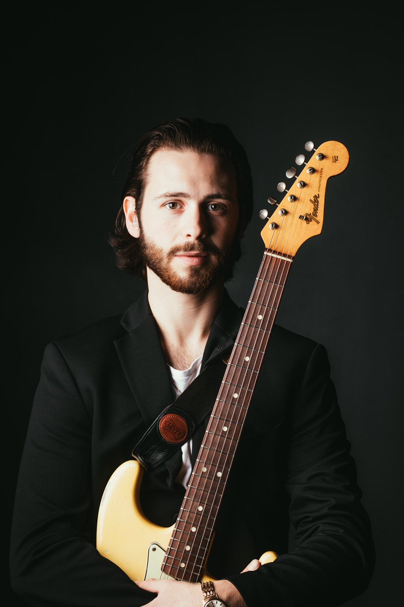 Laurence Jones tweet media