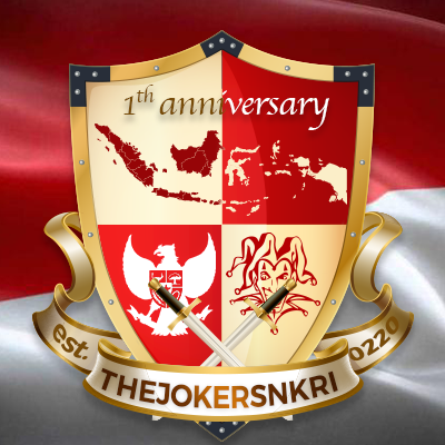 satu tahun lewatlah sudah
banyak cerita yang terlalui
suka duka sedih gembira
marah baper canda tawa
semua bercampur di beranda
yang menyatu walau berbeda
kadang sulit bertenggang rasa
tapi tetap bersama juga

itulah kita... 

#TheJokersNKRI 
#PancasilaRumahKita