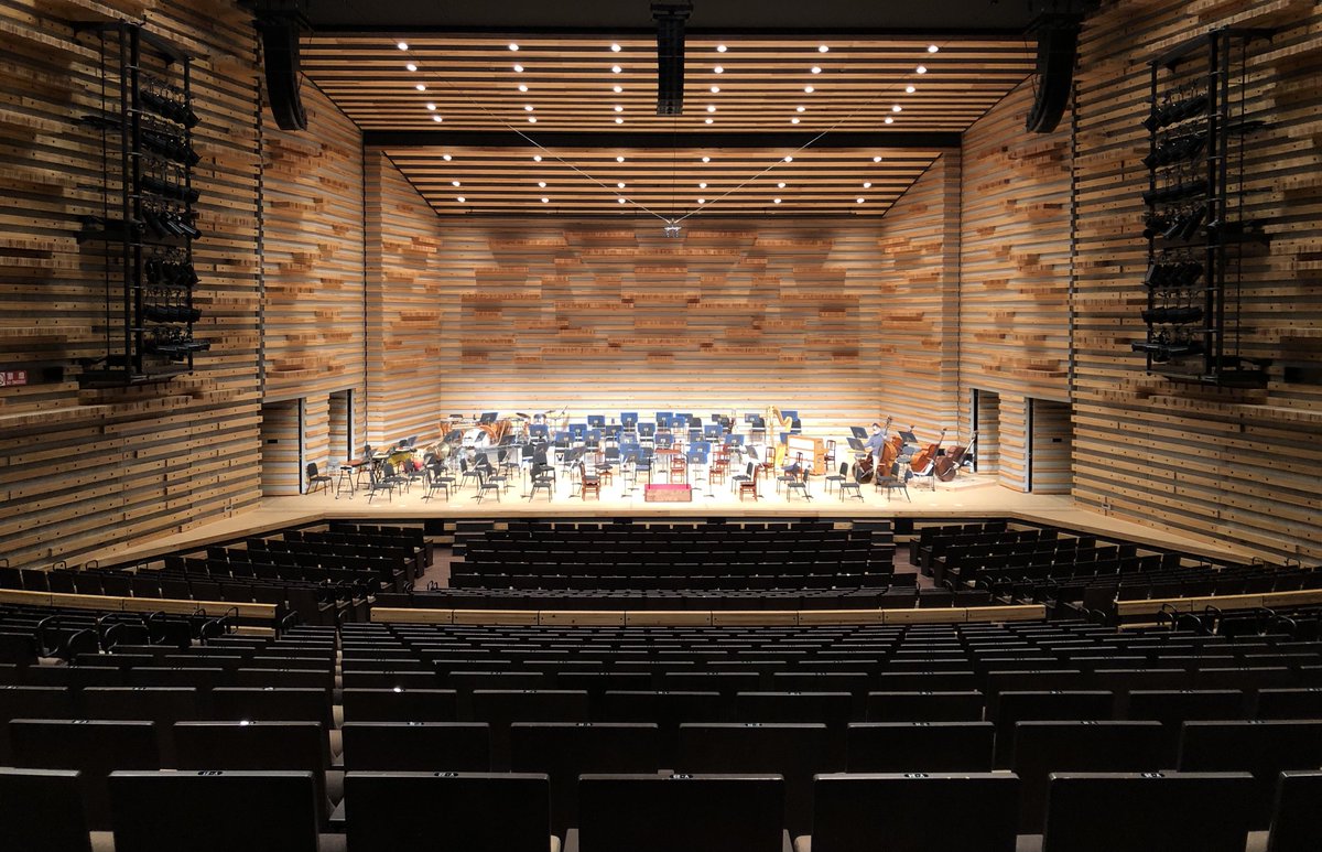 公式 豊中市立文化芸術センター 共催 本日 ドラゴンクエスト スペシャルコンサート交響組曲 ドラゴンクエスト 空と海と大地と呪われし姫君が 開演15 00よりございます 当日券もございます 指揮 渡邊一正 管弦楽 日本センチュリー交響楽団