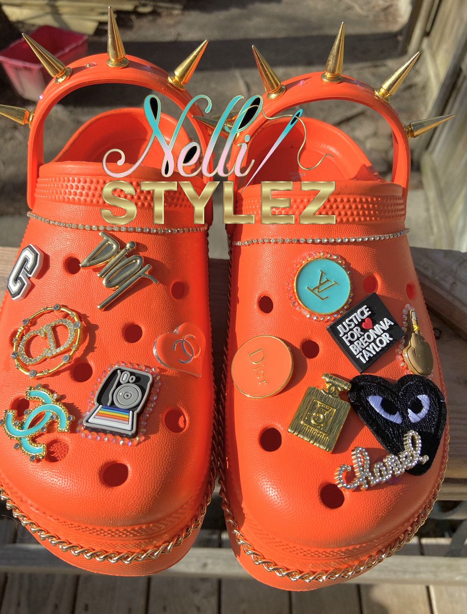 NelliStylez's tweet photo. Now releasing Nelli Stylez brand🗣❗️Shop our luxury looks and you won’t regret it.🤞🏾Get your custom crocs today 😍🛍🛍 SHOP SHOP SHOP 
.
.
. 
Be sure to read , don’t be gorilla glue girl ‼️😅 
LINK IN BIO
#customcrocs #nellistylez #nellistylezcrocs https://t.co/isg20YU1gM