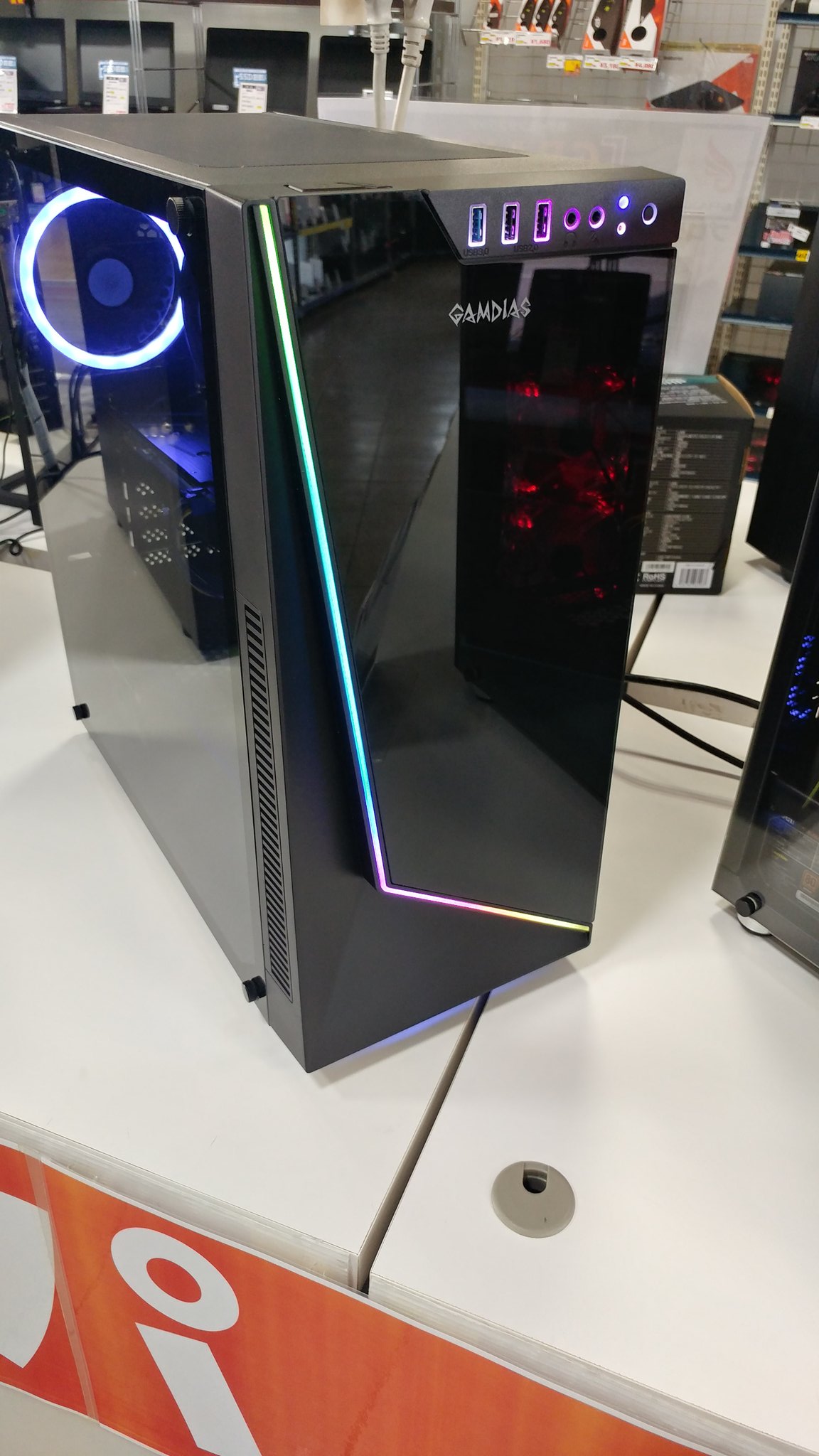 公式 パソコンショップ Do Mu 新たに仲間入り 中古ゲーミング Cpu I7 6700 メモリ 32gb グラフィック Gtx1660super さらにさらに ストレージにはm 2で512gb Hddが大容量4tb搭載 台数限定です ご来店お待ちしております Gamdias