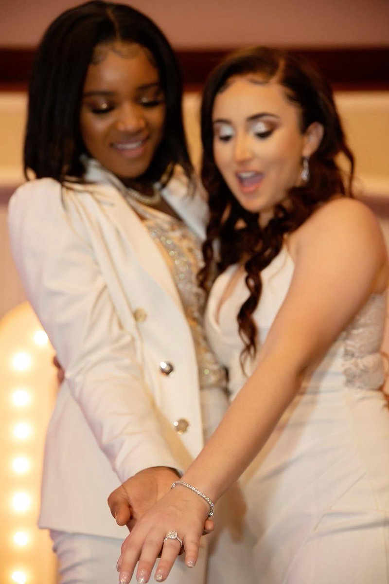 ElianteM's tweet photo. I popped the question and she said YES!!! We’re engaged 💍😁😁❤️❤️🏳️‍🌈 https://t.co/xcdjcoldWl