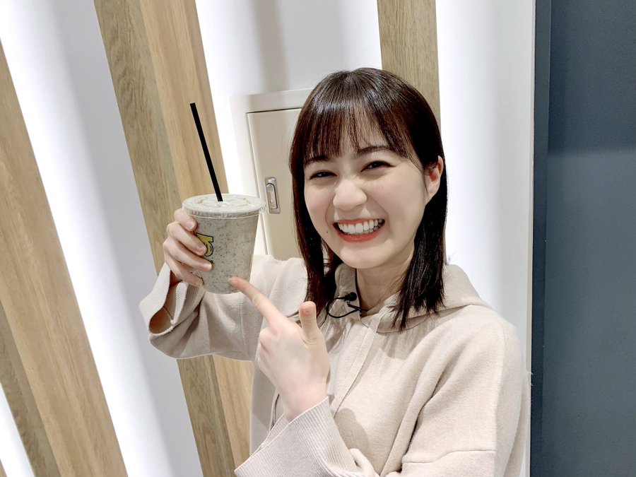 乃木坂46 生田絵梨花 可愛すぎるとびきり無邪気な笑顔にキュン いくちゃんのこの笑顔は天使 これは有能 Pop N Roll ポップンロール