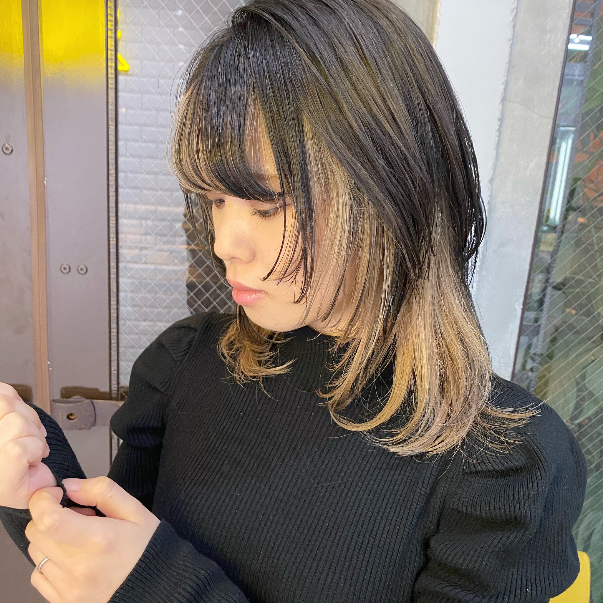 Onyx Tomoya ウルフカット美容師 インナーカラーとウルフ ウルフカット ショートウルフ Zoc あいみょん かてぃ あいみょん 香椎かてぃ アイナジエンド T Co Cjgh3enbqa Twitter
