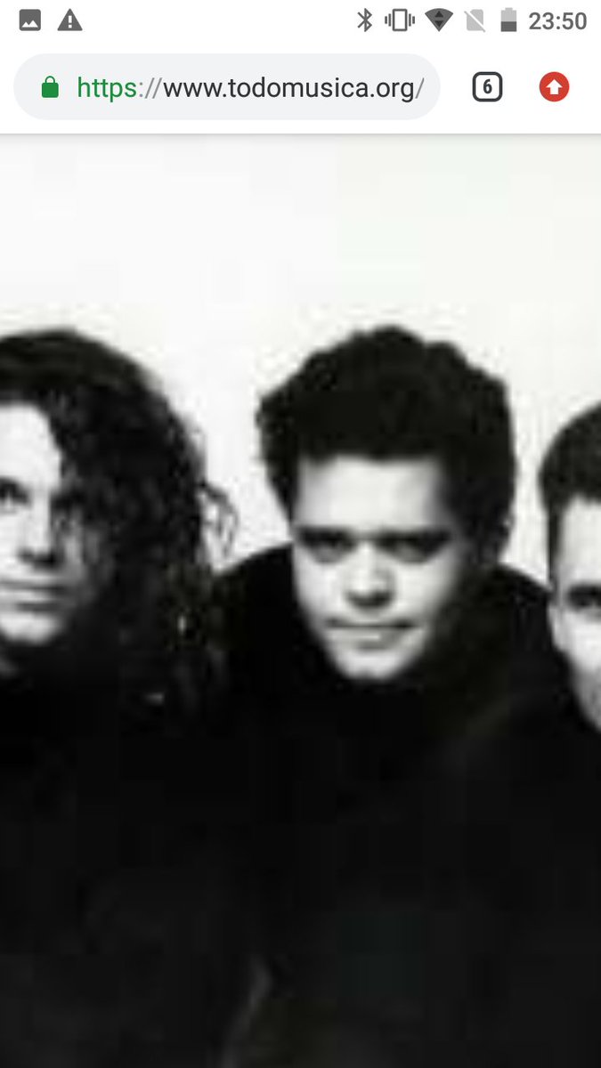 Guillocalvin68's tweet photo. Lo que es capaz de hacer un impostor ,aquí las pruebas que un integrante del grupo de rock INXS ,se hace pasar por el presidente. https://t.co/ENj8hpBN6P