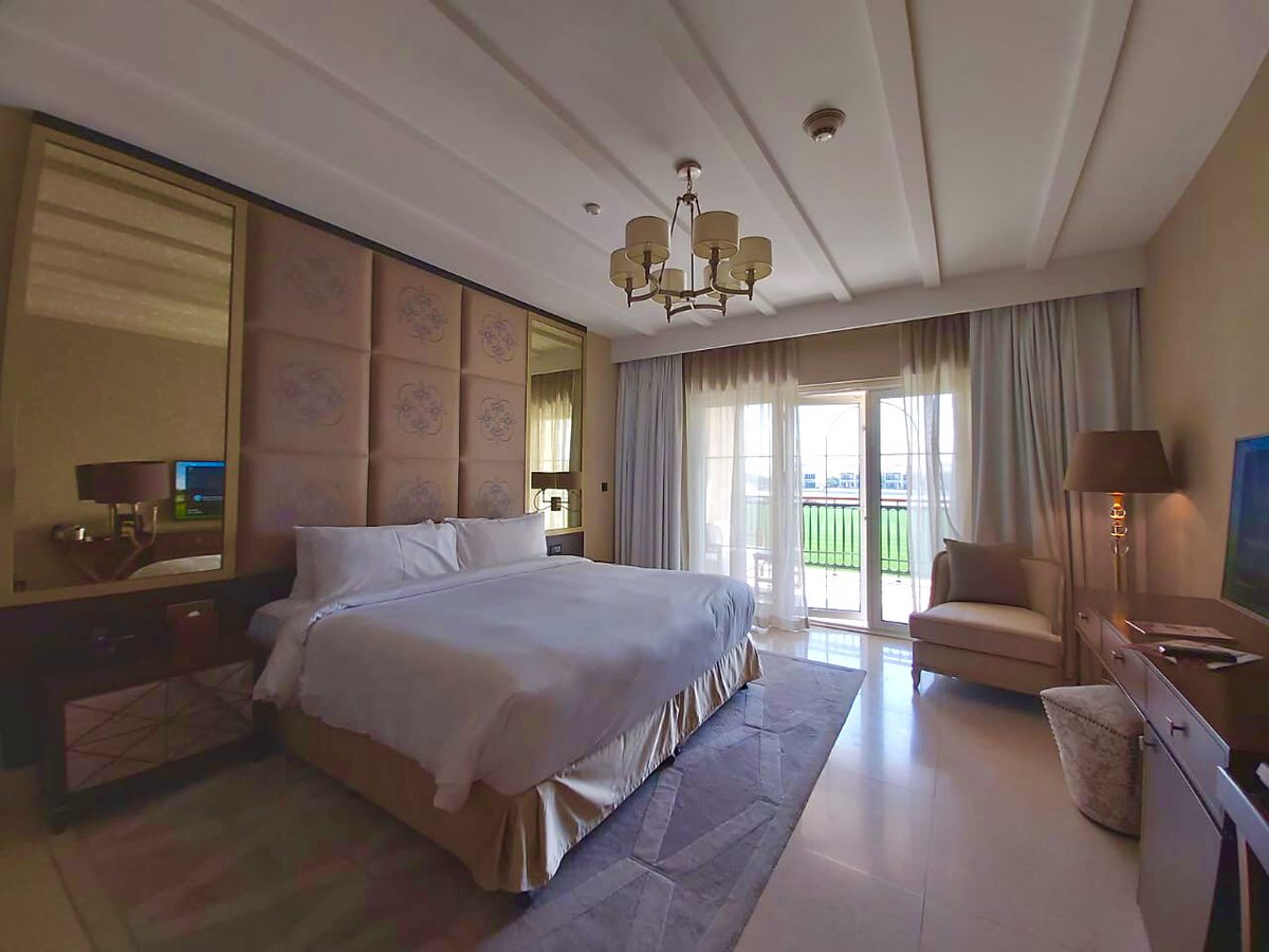 JohnnyBottDxb's tweet photo. newly cleaned & sanitized bed for today...with my date😘
at Al Habtoor Polo & Resort Club🐎
#ArabLover #ILikeMarriedGuy #SweetBottom #HotelHopper https://t.co/KXSmI9myDZ